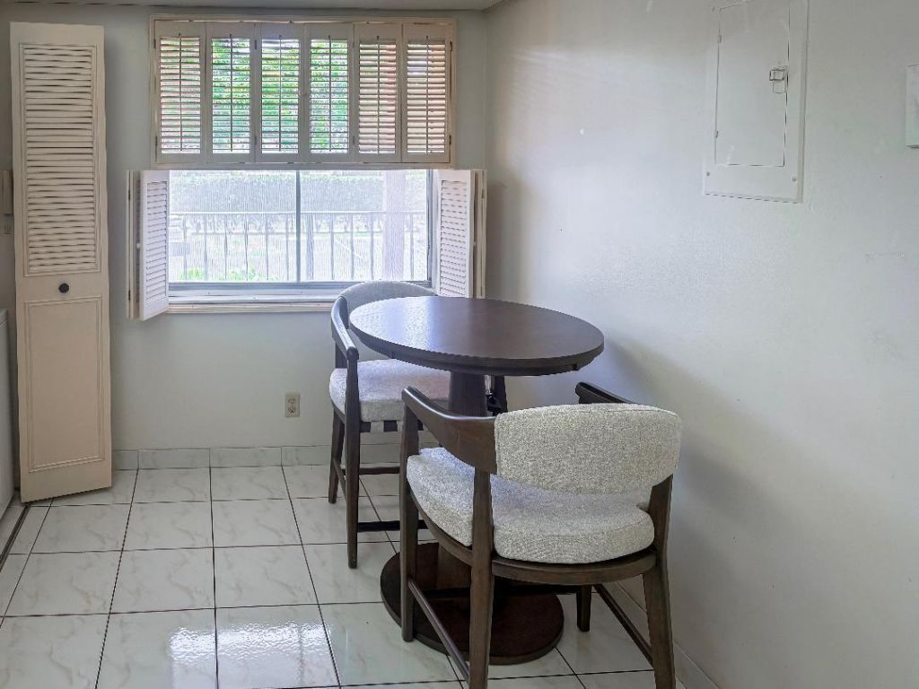 7561 NW 1st Street, Unit 207, Margate, FL 33063 Photo