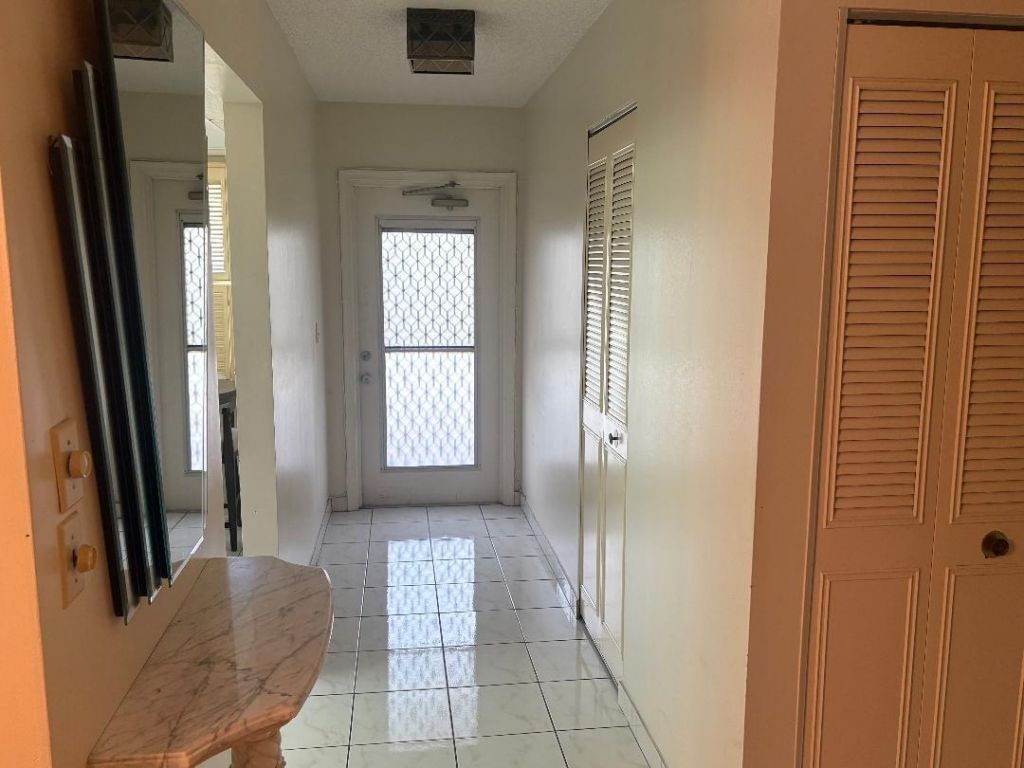 7561 NW 1st Street, Unit 207, Margate, FL 33063 Photo