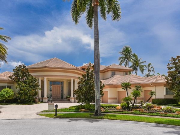 6949 Lake Estates Court, Boca Raton, FL 33496