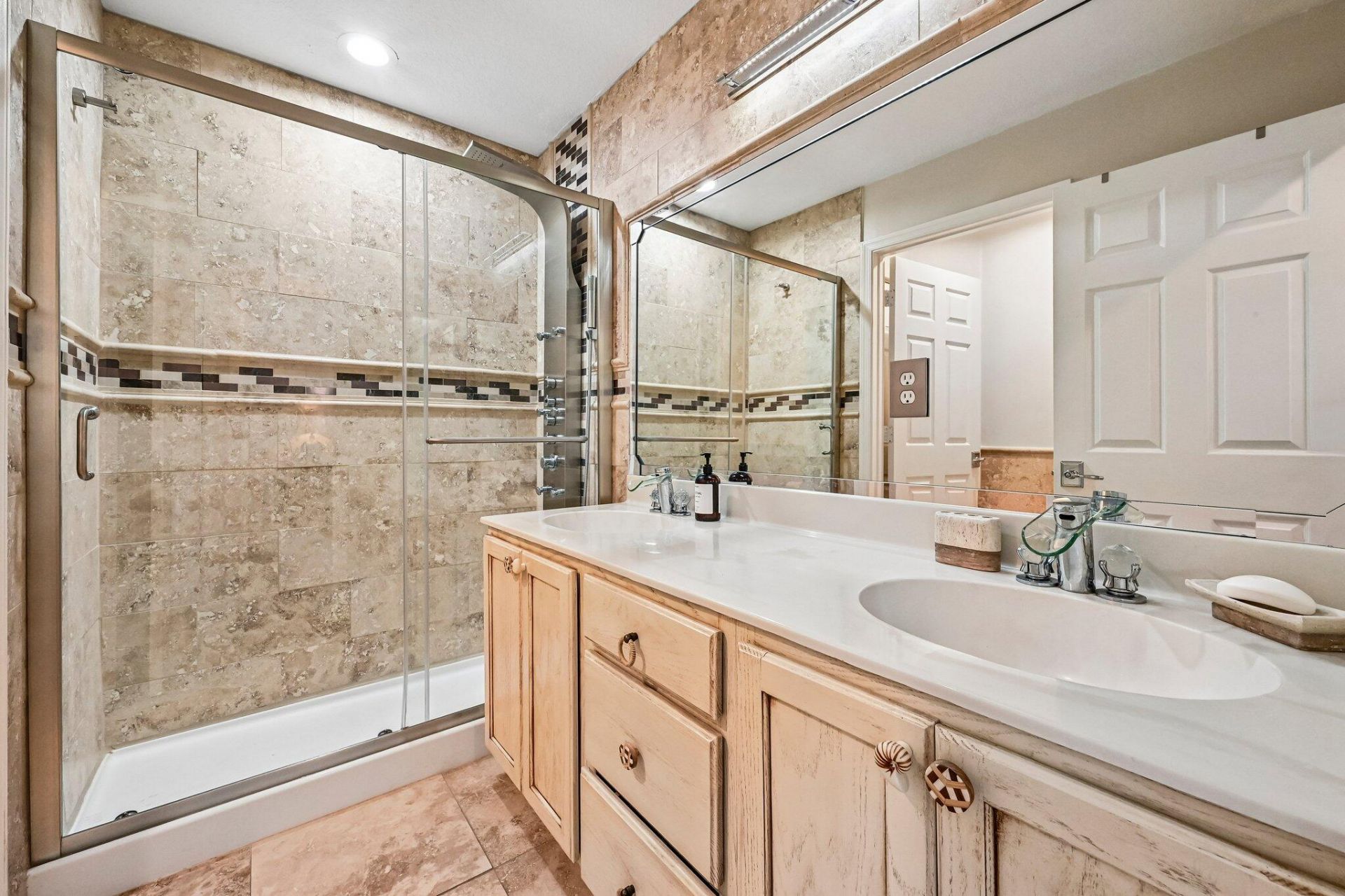 1121 Center Stone Lane, Riviera Beach, FL 33404 Photo