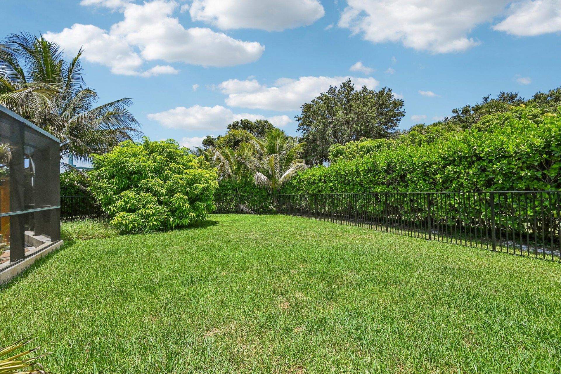 1121 Center Stone Lane, Riviera Beach, FL 33404 Photo