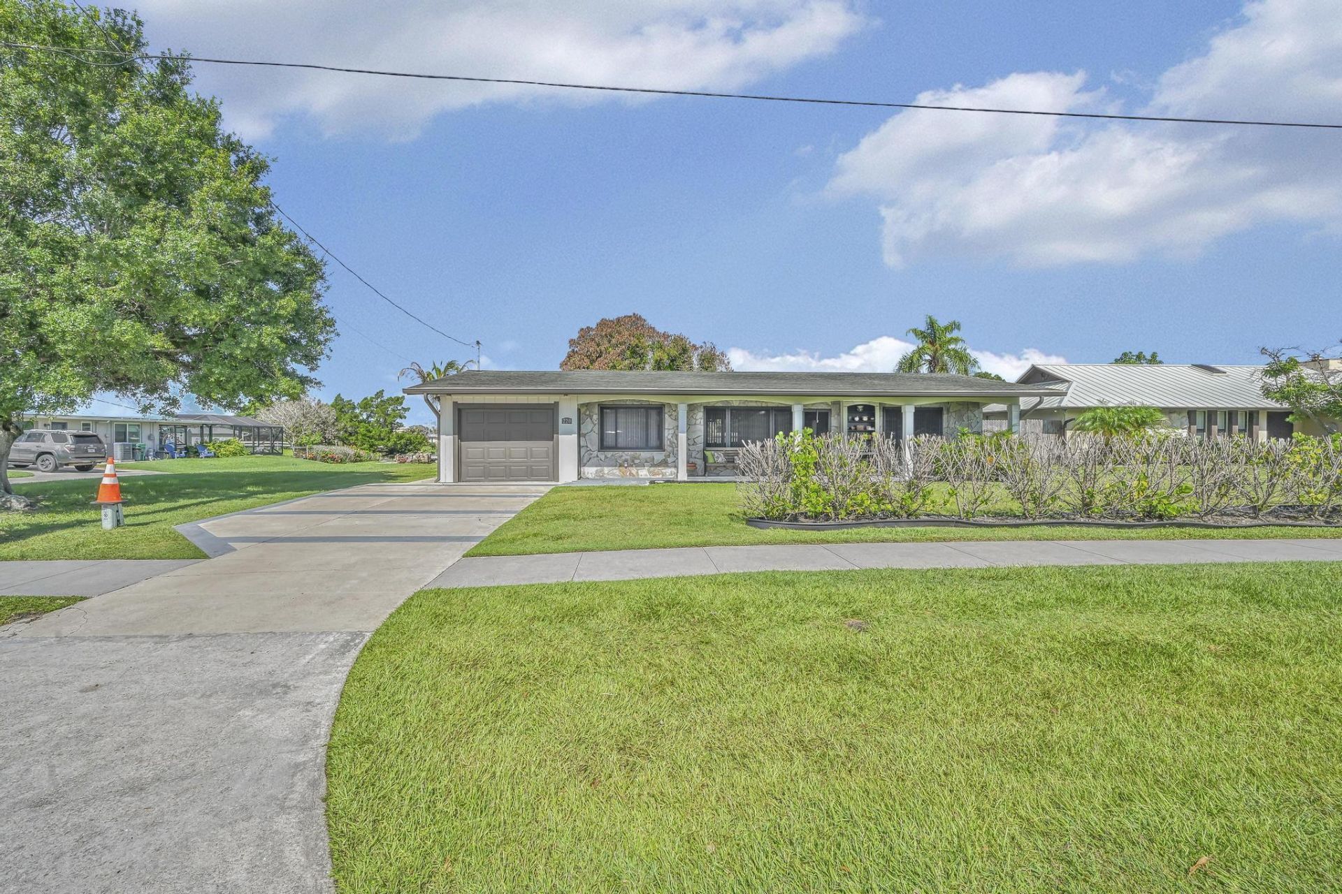 220 Riomar Drive, Port Saint Lucie, FL 34952 Photo