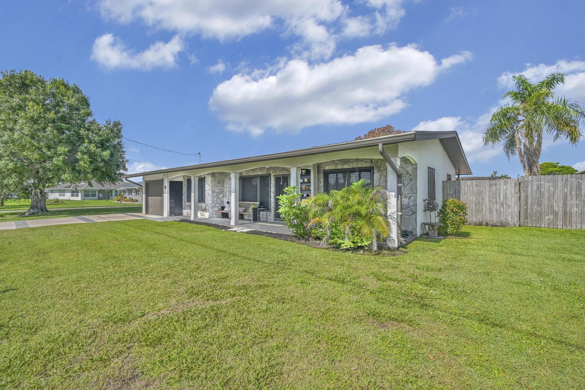 220 Riomar Drive, Port Saint Lucie, FL 34952 Photo