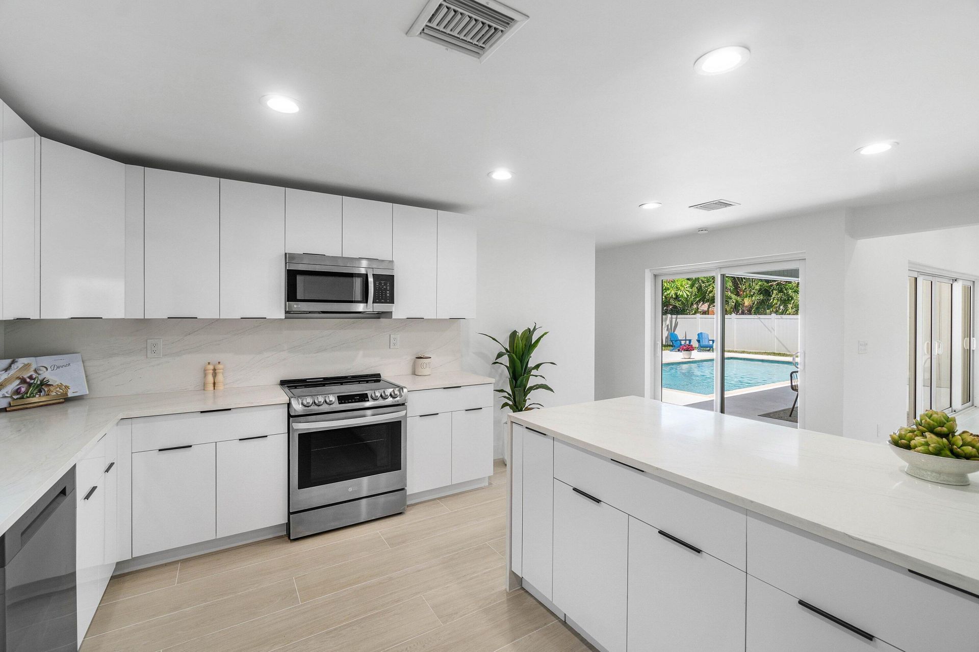 723 SW 27th Terrace, Boynton Beach, FL 33435 Photo