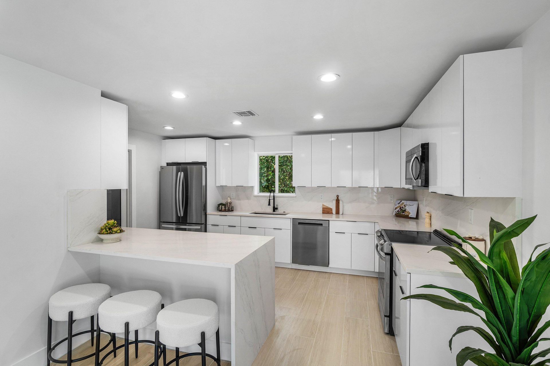 723 SW 27th Terrace, Boynton Beach, FL 33435 Photo
