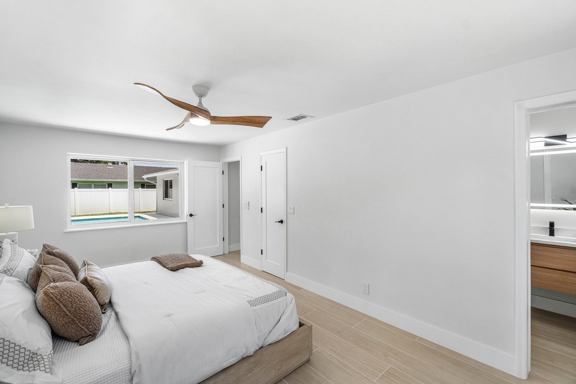 723 SW 27th Terrace, Boynton Beach, FL 33435 Photo