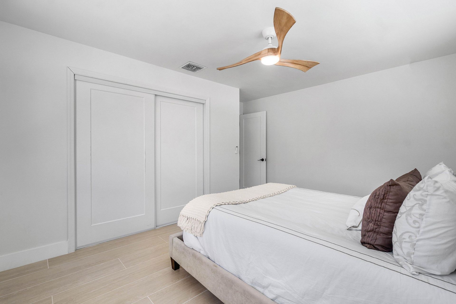723 SW 27th Terrace, Boynton Beach, FL 33435 Photo