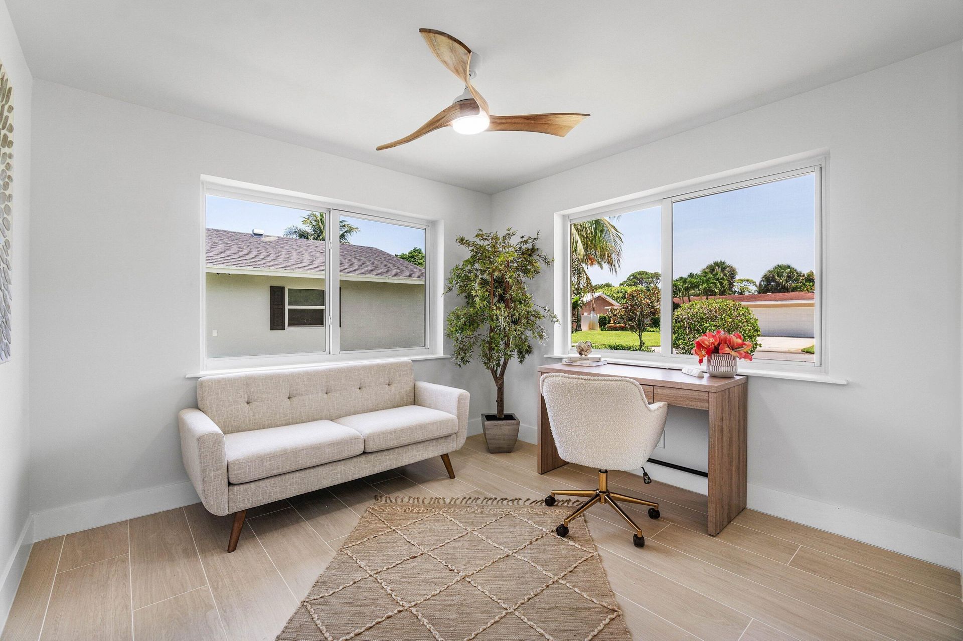 723 SW 27th Terrace, Boynton Beach, FL 33435 Photo