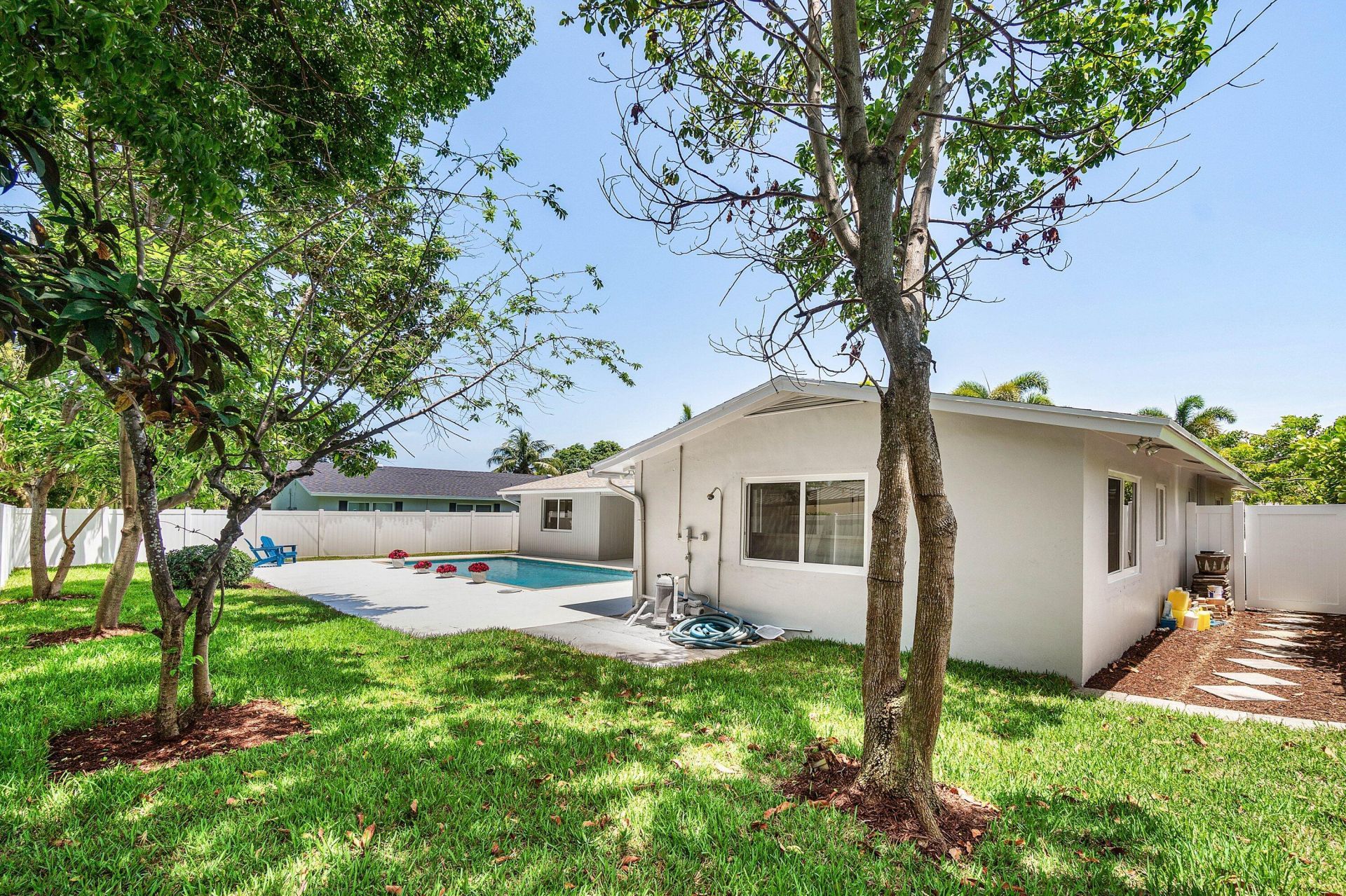 723 SW 27th Terrace, Boynton Beach, FL 33435 Photo