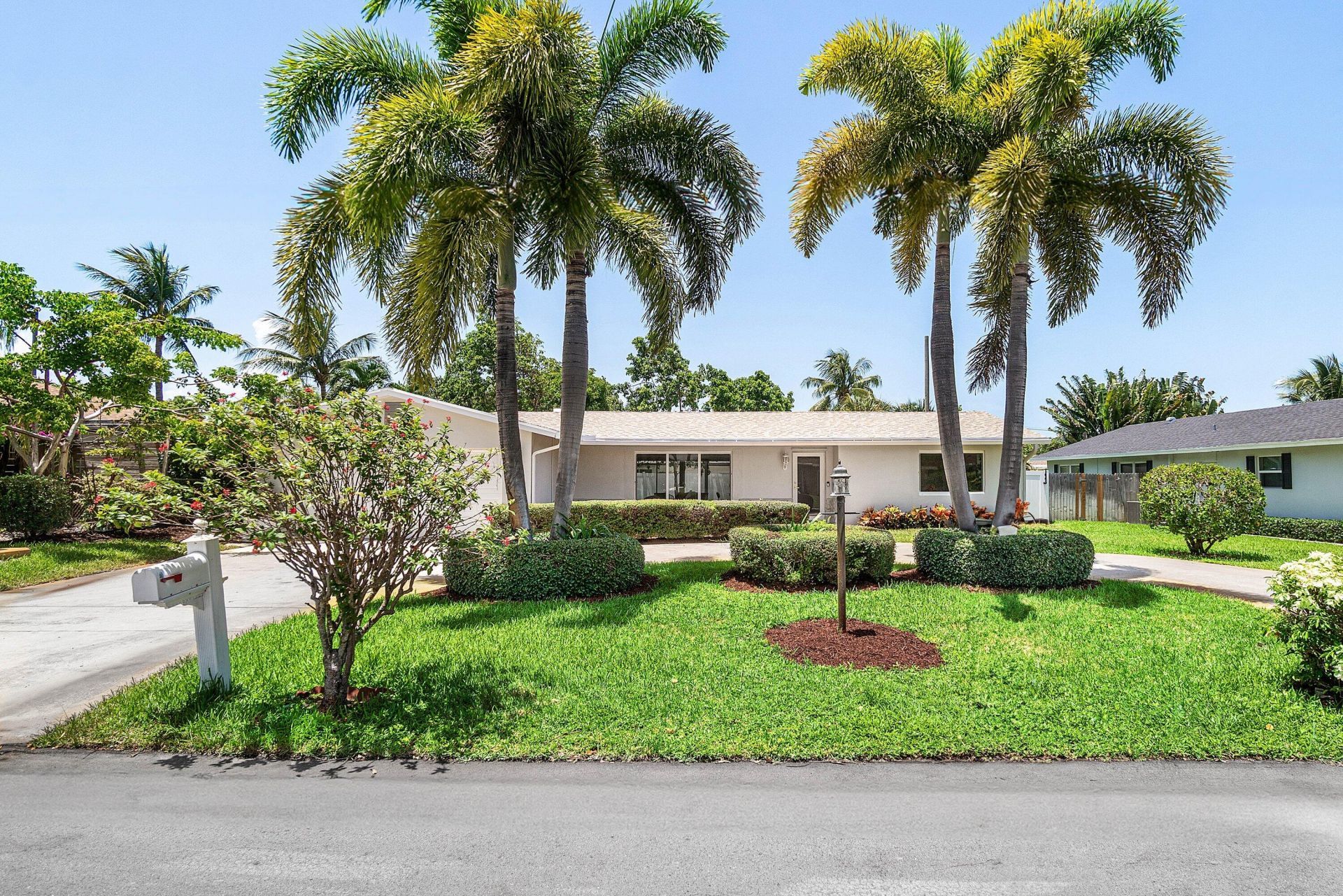723 SW 27th Terrace, Boynton Beach, FL 33435 Photo