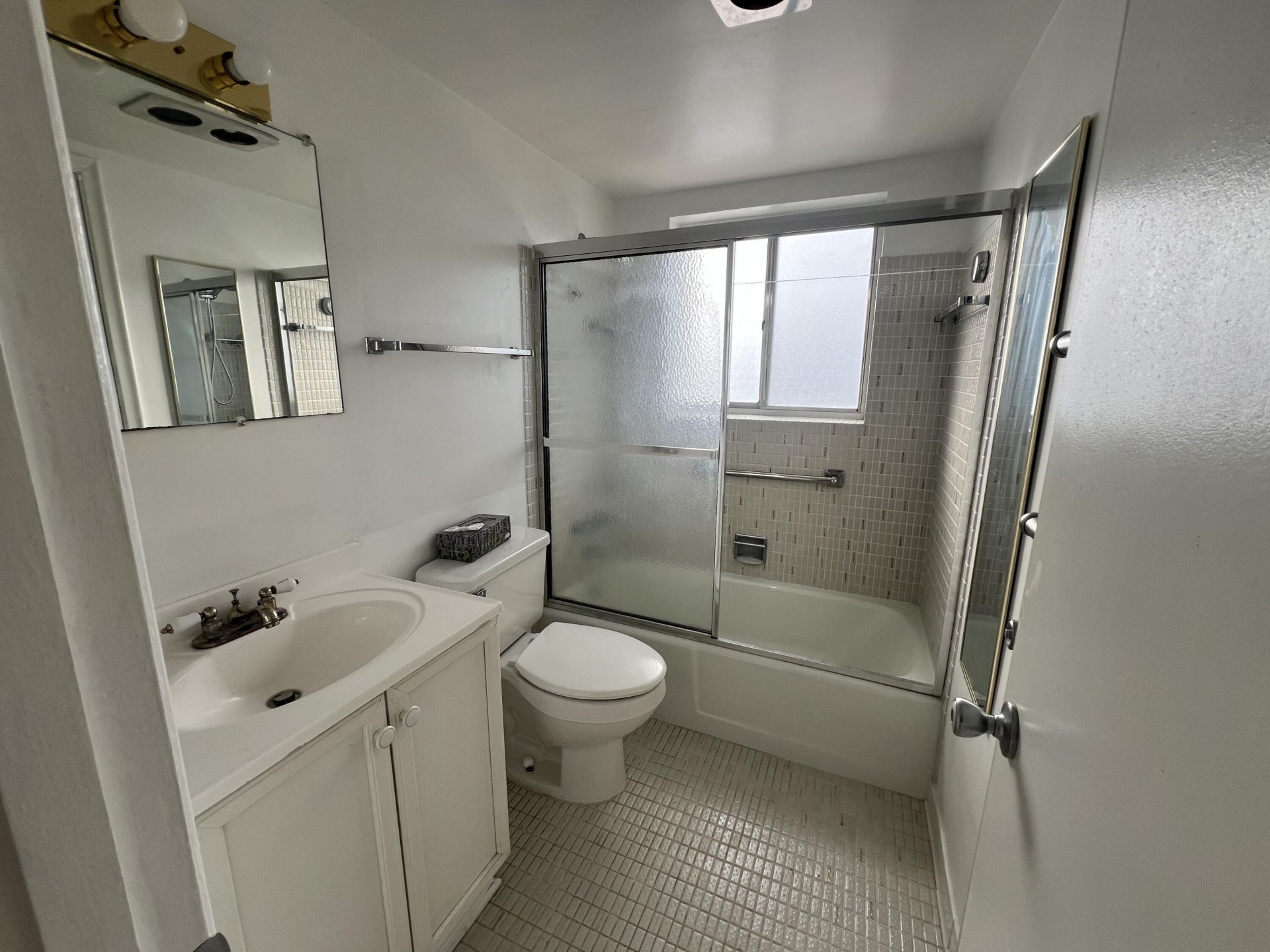2840 Cynthia Lane, Unit 207, Lake Worth Beach, FL 33461 Photo