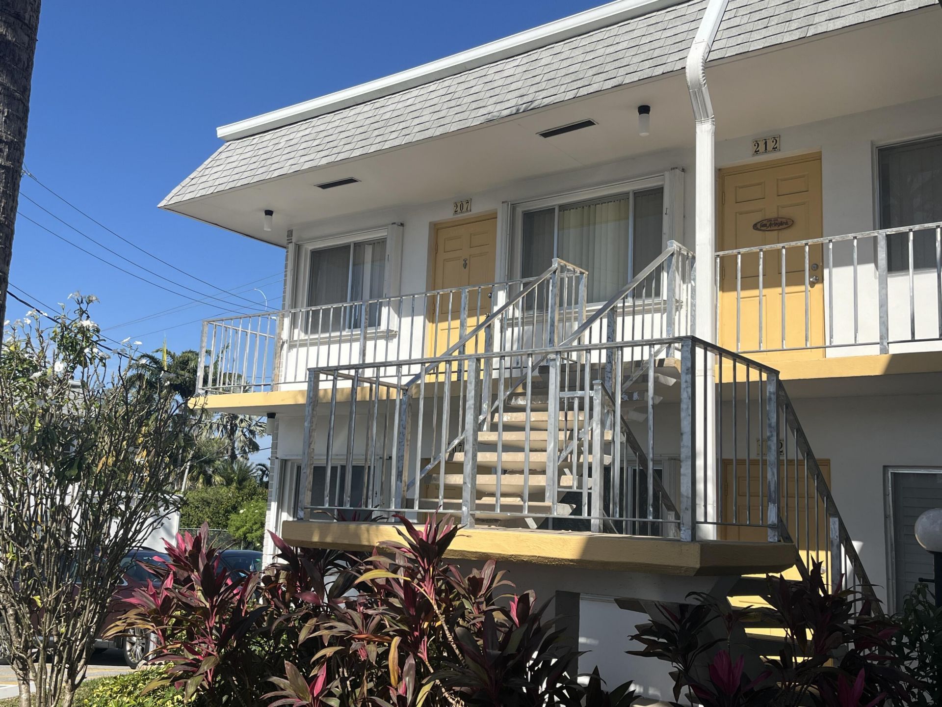2840 Cynthia Lane, Unit 207, Lake Worth Beach, FL 33461 Photo