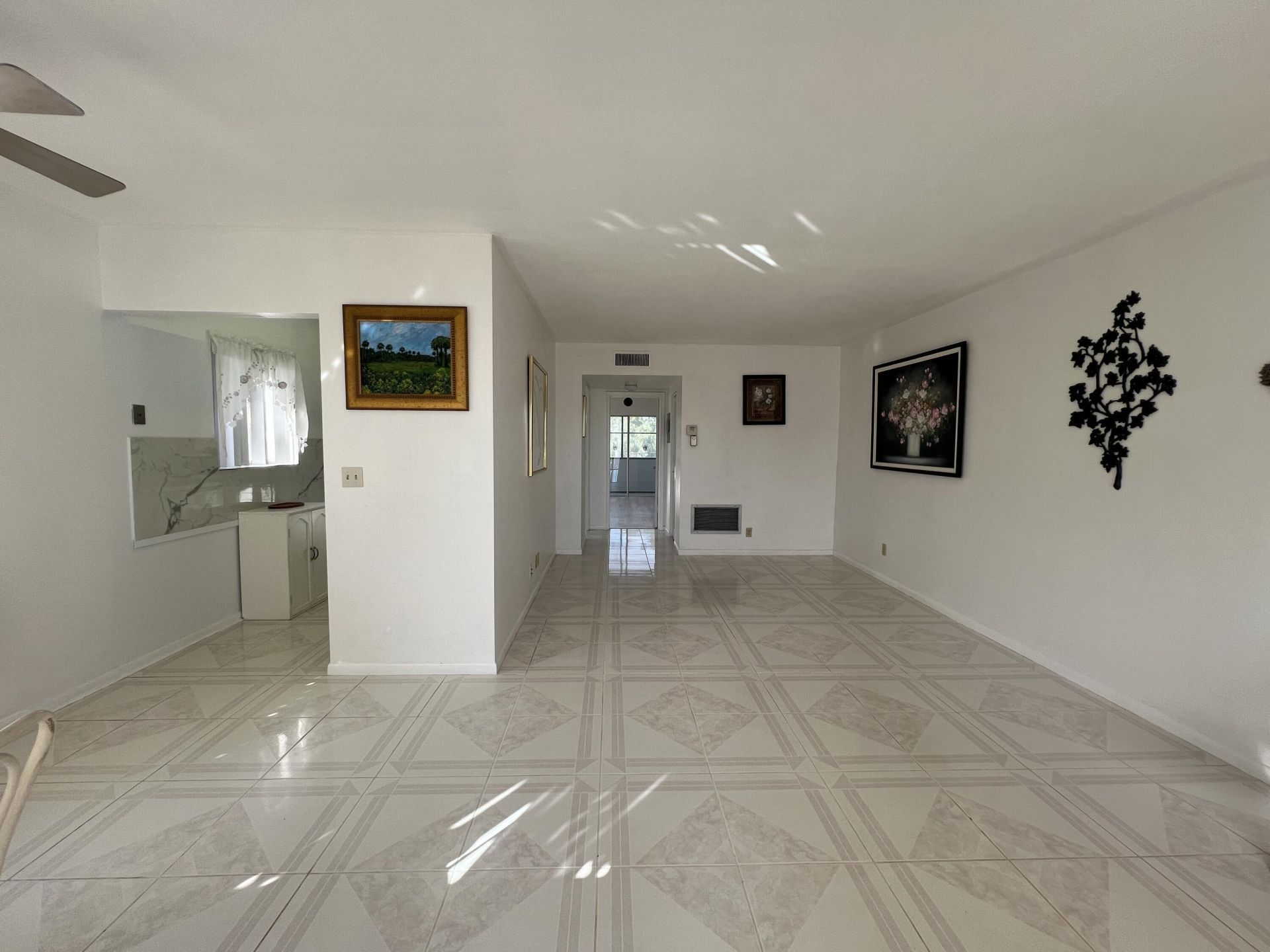 2840 Cynthia Lane, Unit 207, Lake Worth Beach, FL 33461 Photo