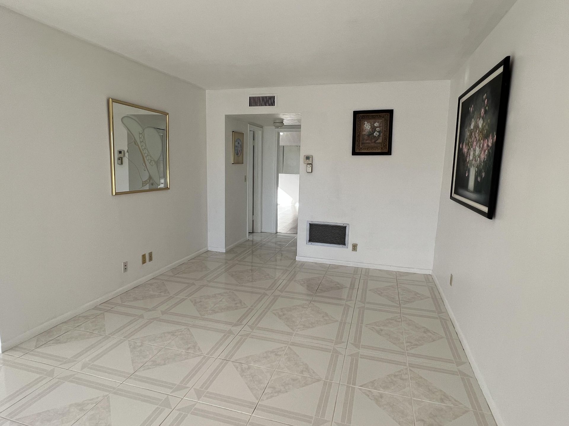 2840 Cynthia Lane, Unit 207, Lake Worth Beach, FL 33461 Photo