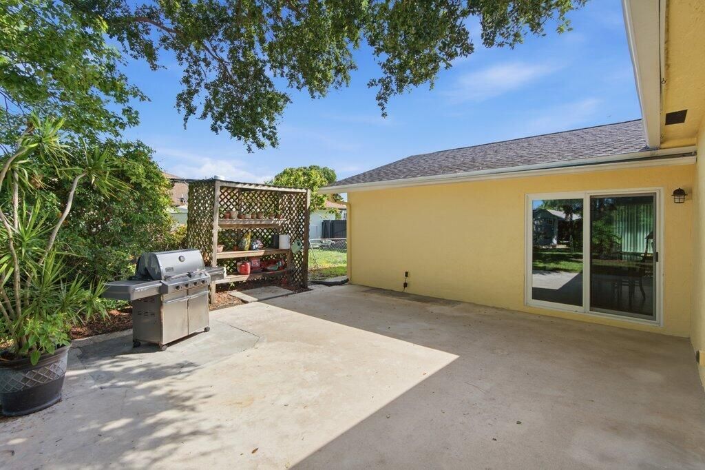 108 Gibraltar Street, Royal Palm Beach, FL 33411 Photo