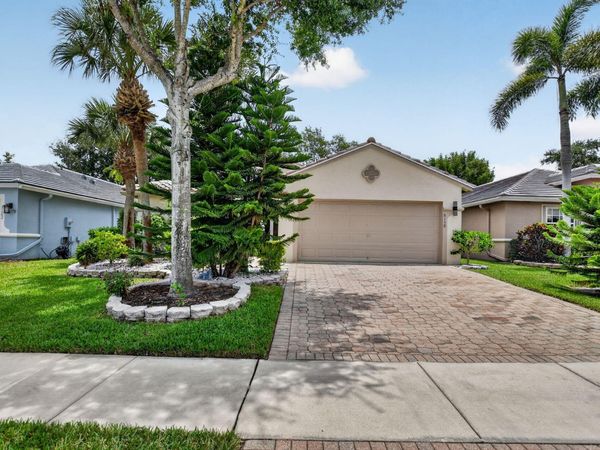 8158 Duomo Circle, Boynton Beach, FL 33472