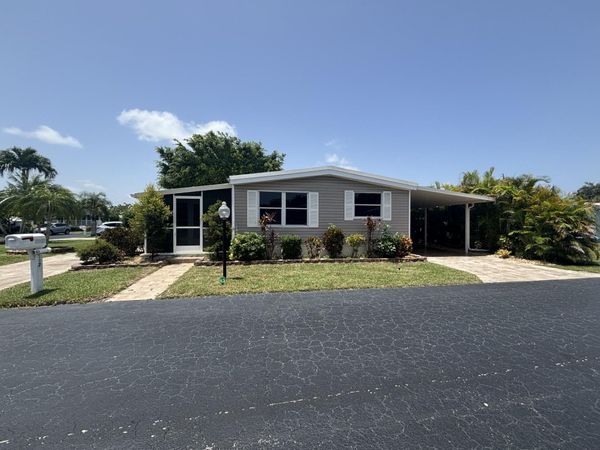 6700 NW 45th Avenue, Unit S-7, Coconut Creek, FL 33073