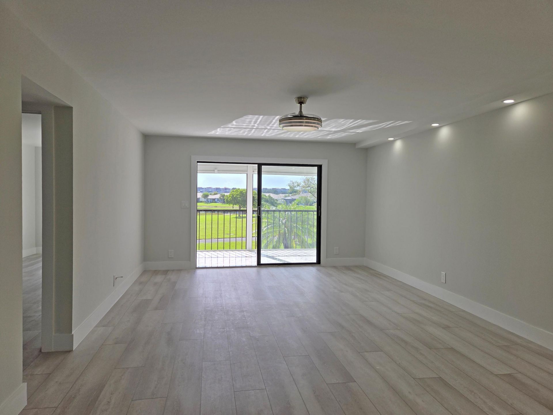 14426 Amberly Lane, Unit 203, Delray Beach, FL 33446 Photo