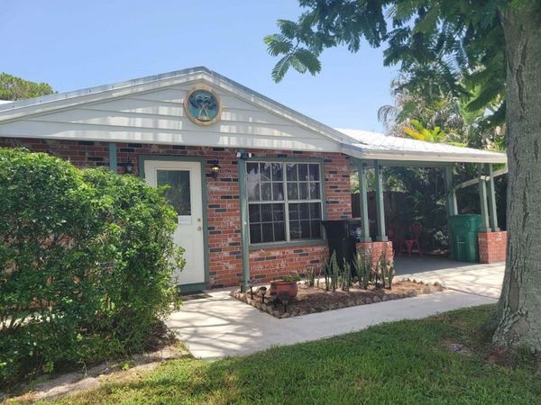 715 SE Forgal Street, Port St. Lucie, FL 34983