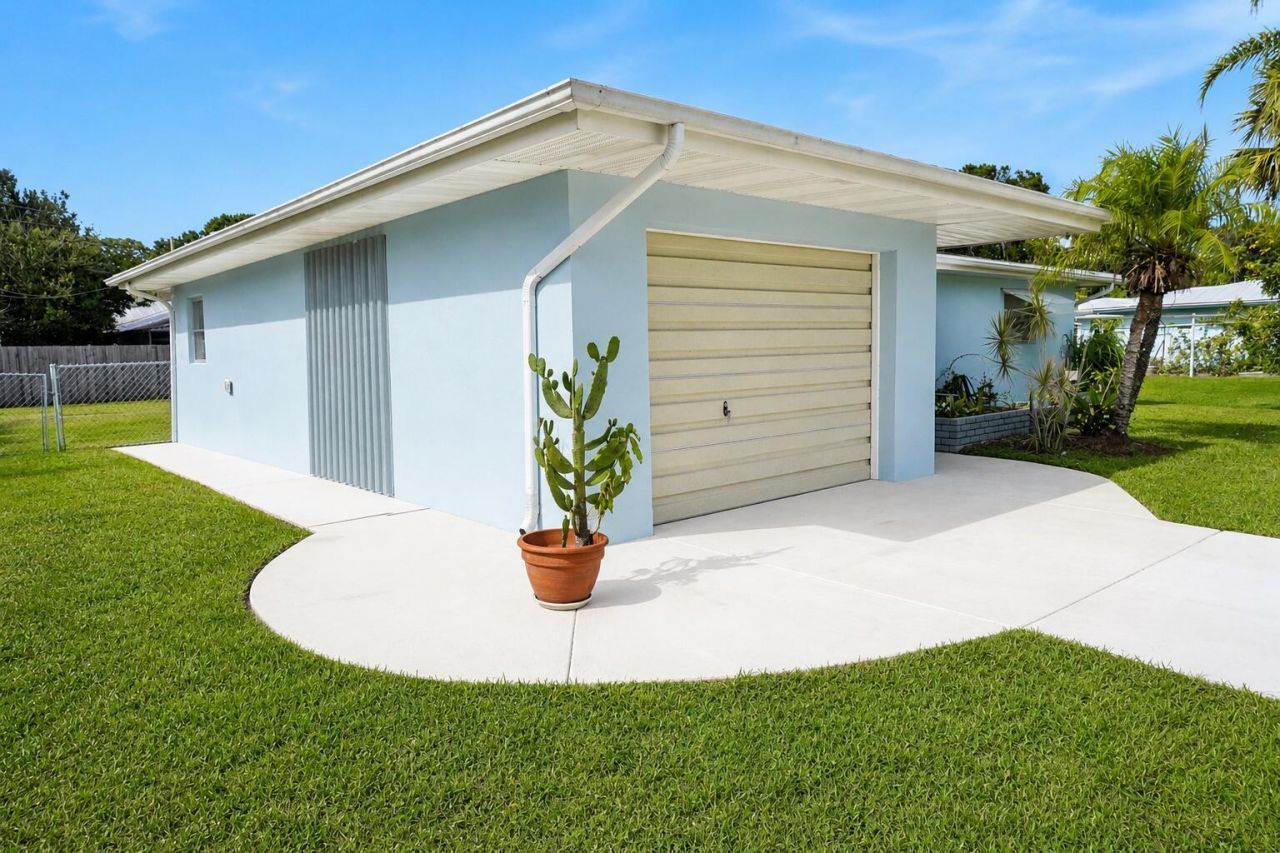 609 Ash Street, Port Saint Lucie, FL 34952 Photo