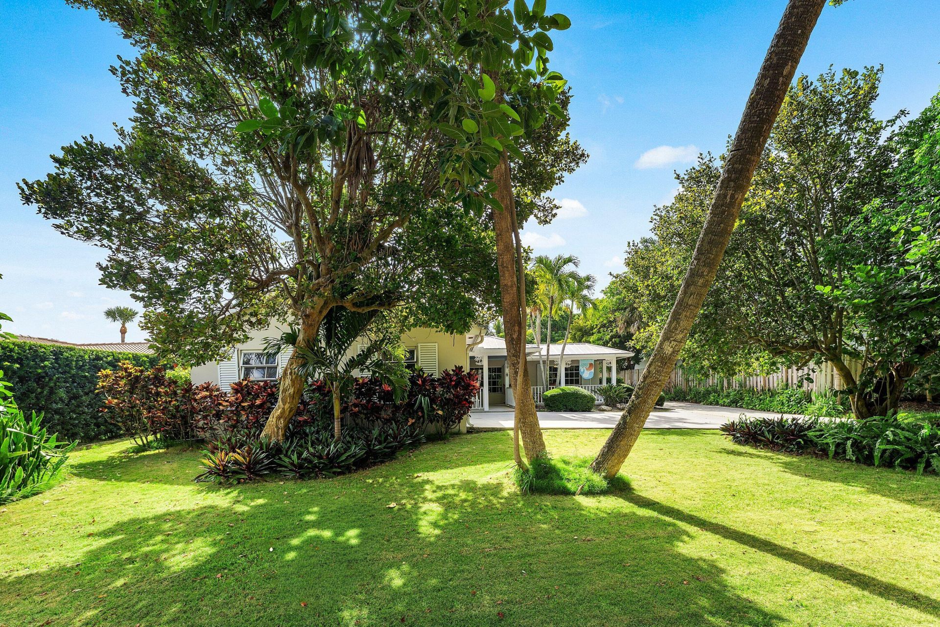 414 S Atlantic Drive, Lantana, FL 33462 Photo