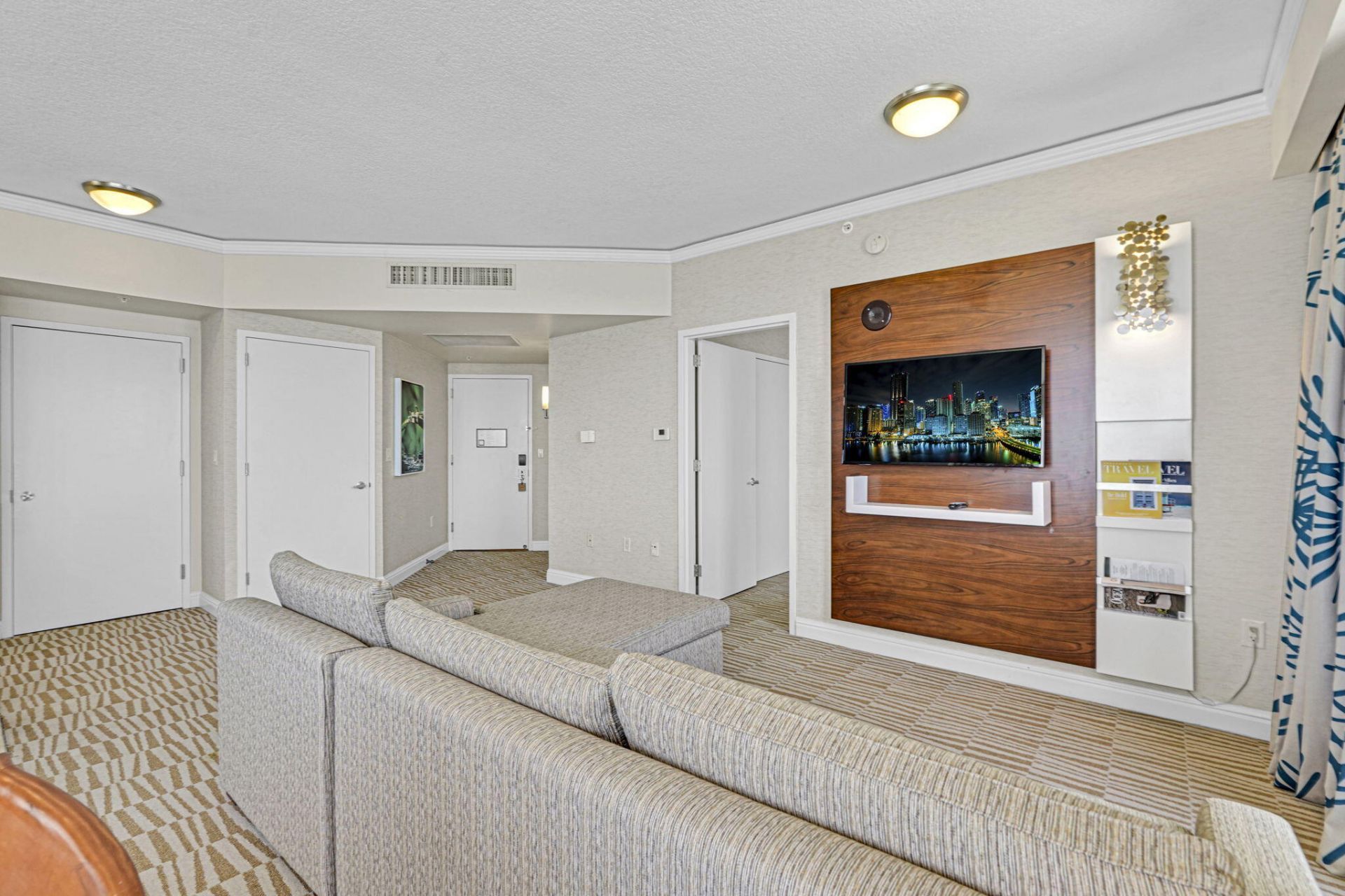 18001 Collins Avenue, Unit 2609, Sunny Isles Beach, FL 33160 Photo