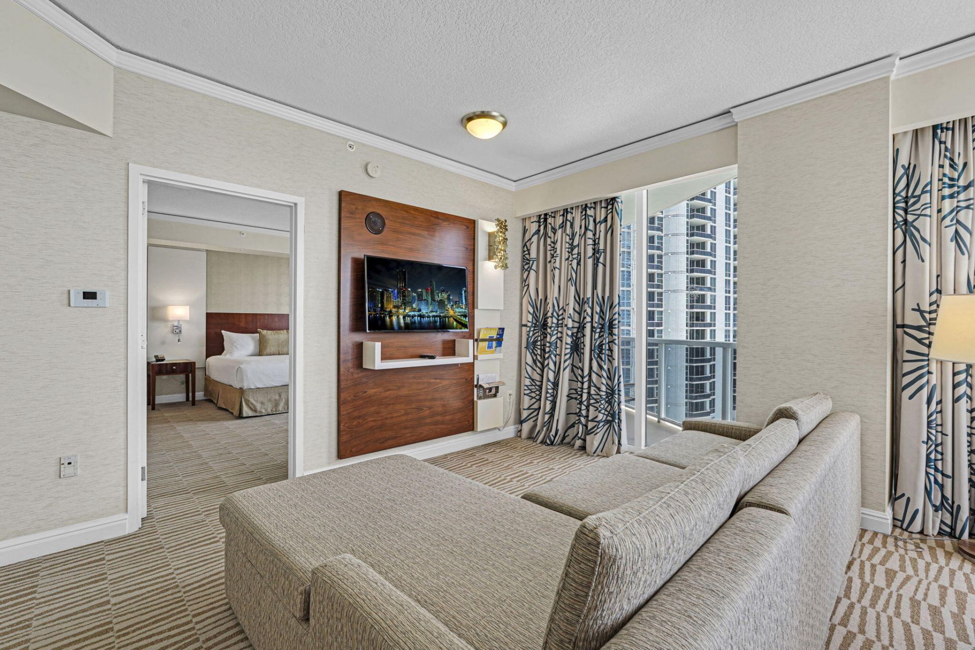 18001 Collins Avenue, Unit 2609, Sunny Isles Beach, FL 33160 Photo