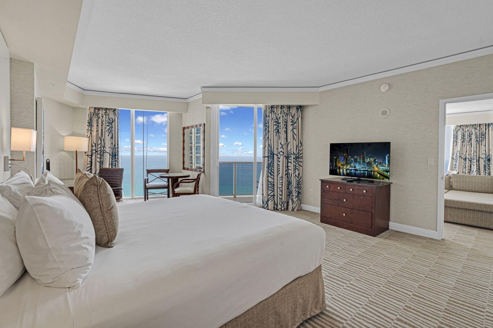 18001 Collins Avenue, Unit 2609, Sunny Isles Beach, FL 33160 Photo