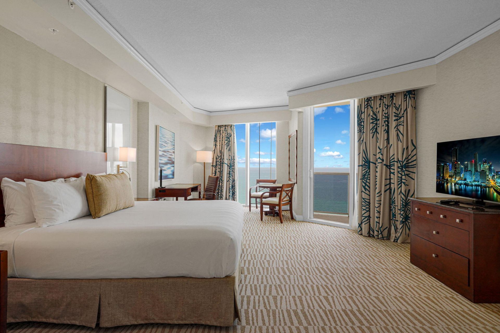 18001 Collins Avenue, Unit 2609, Sunny Isles Beach, FL 33160 Photo