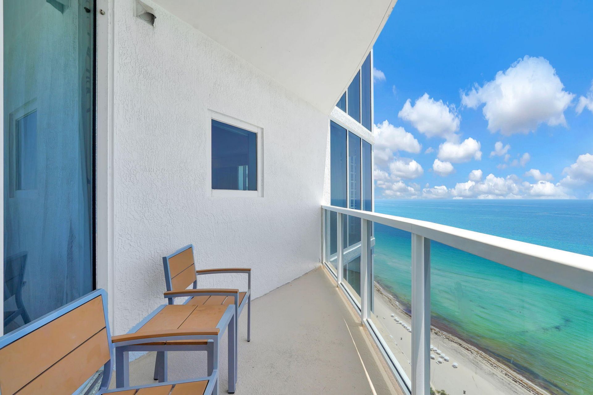 18001 Collins Avenue, Unit 2609, Sunny Isles Beach, FL 33160 Photo