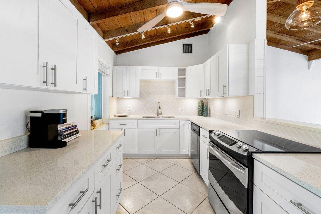 139 Prospect Road, Lantana, FL 33462 Photo