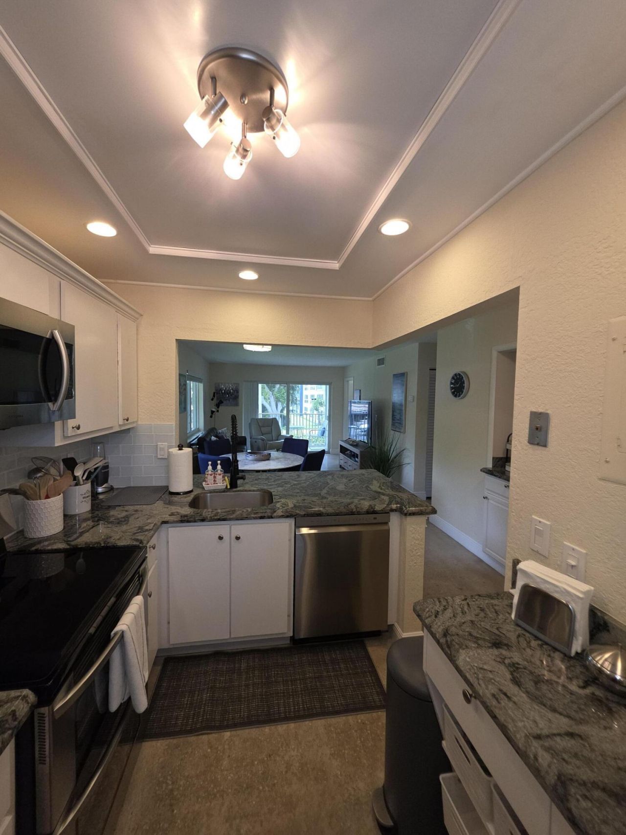 207 Tropic Isle Drive, Unit 215, Delray Beach, FL 33483 Photo