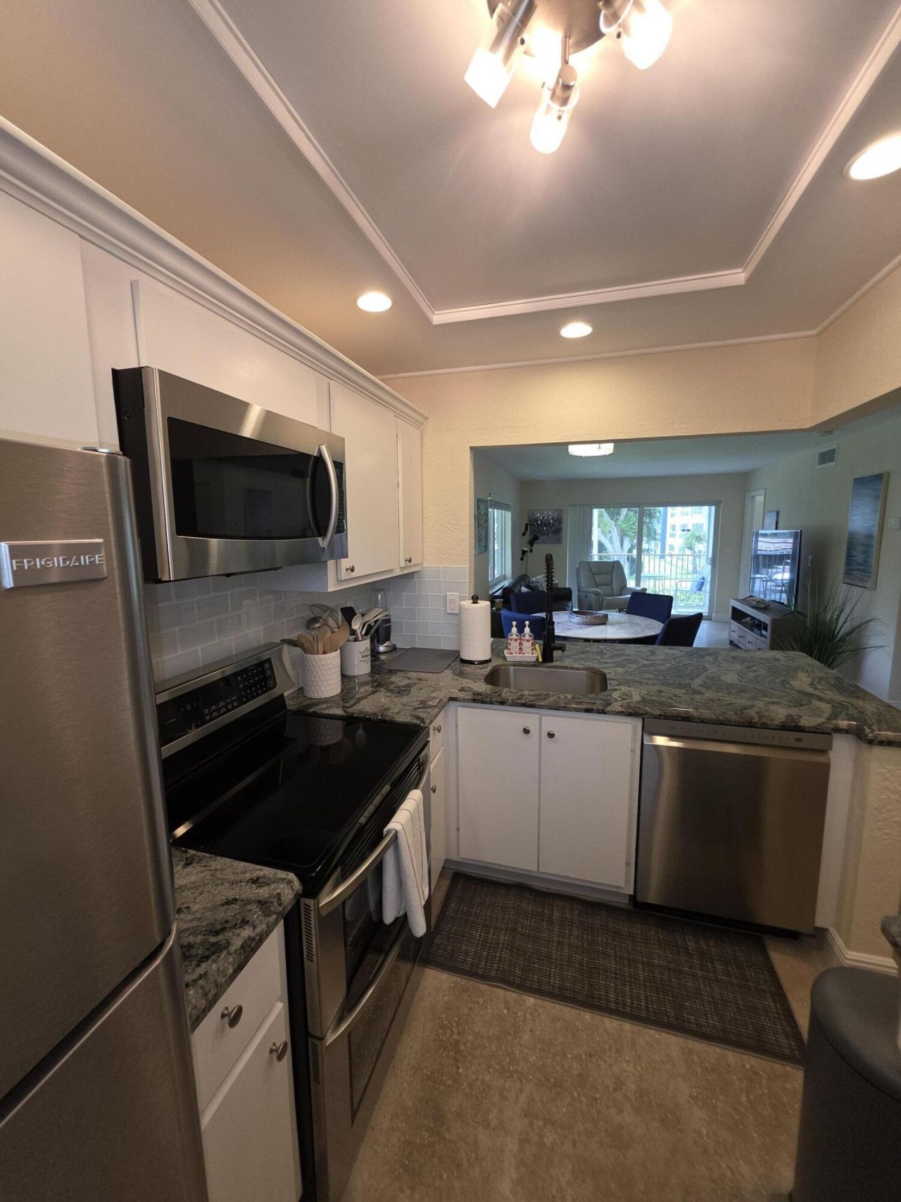207 Tropic Isle Drive, Unit 215, Delray Beach, FL 33483 Photo