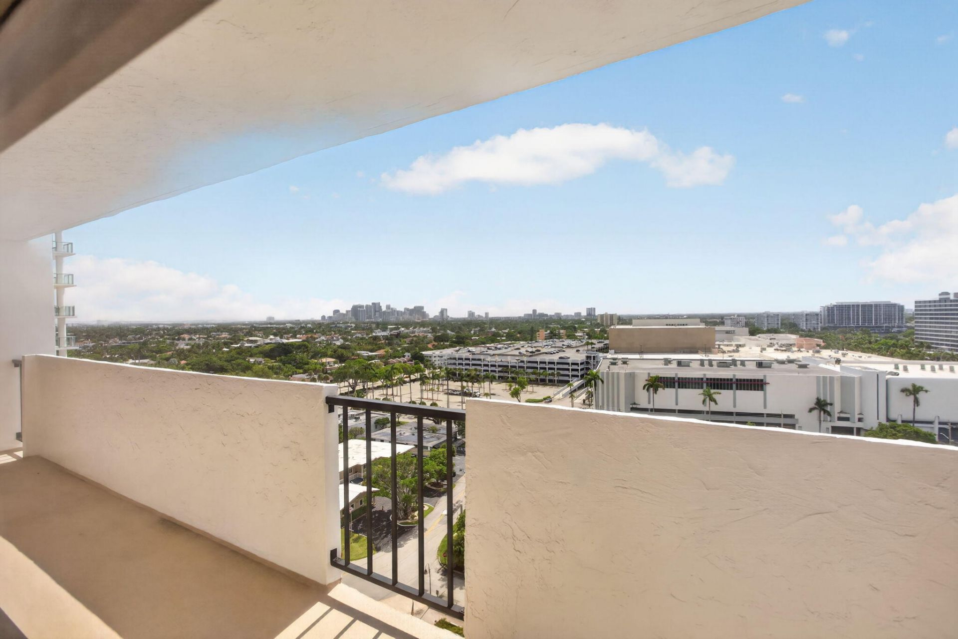 936 Intracoastal Drive, Unit 16e, Fort Lauderdale, FL 33304 Photo