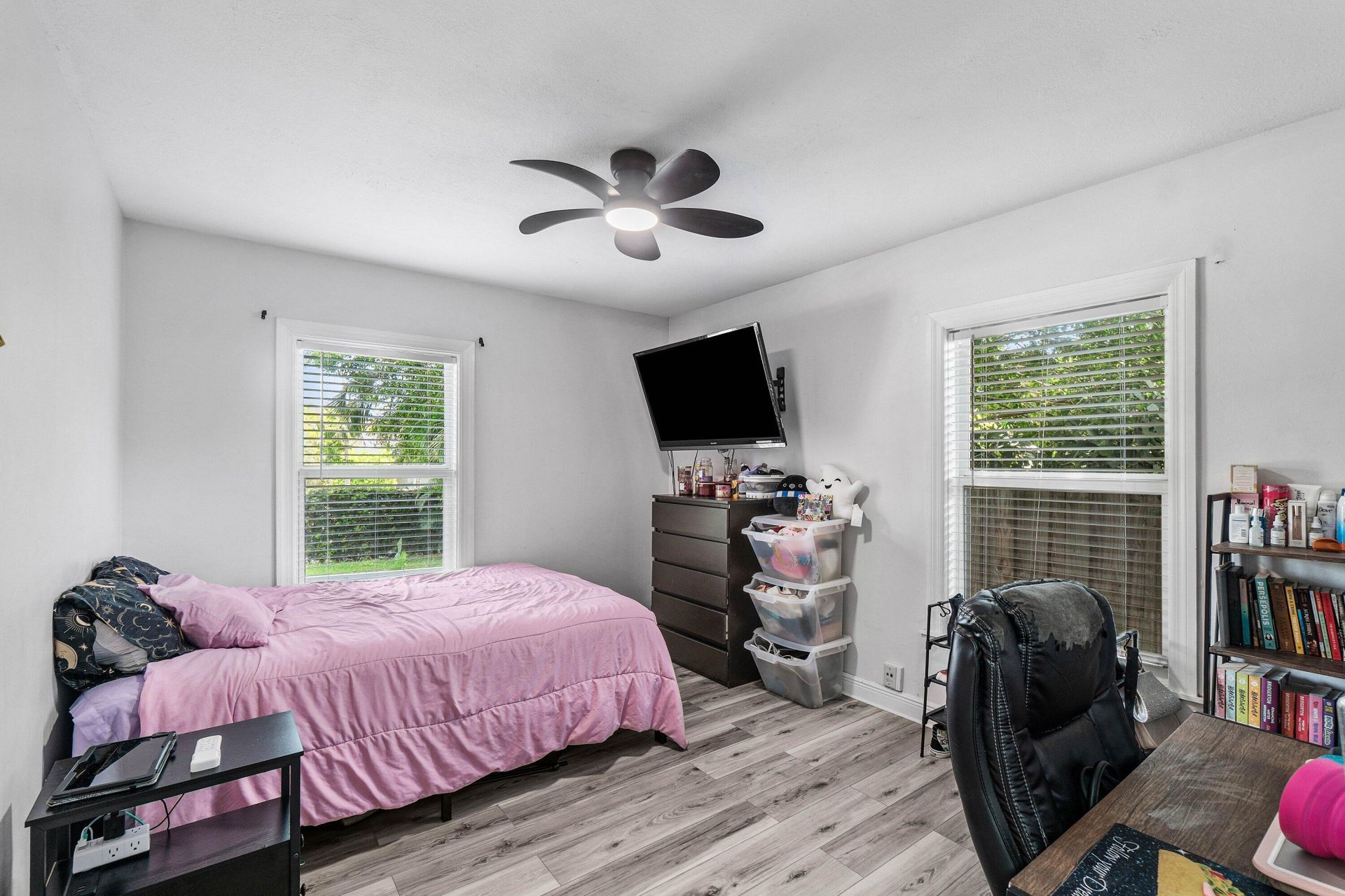 512 36th Street, West Palm Beach, FL 33407 Photo