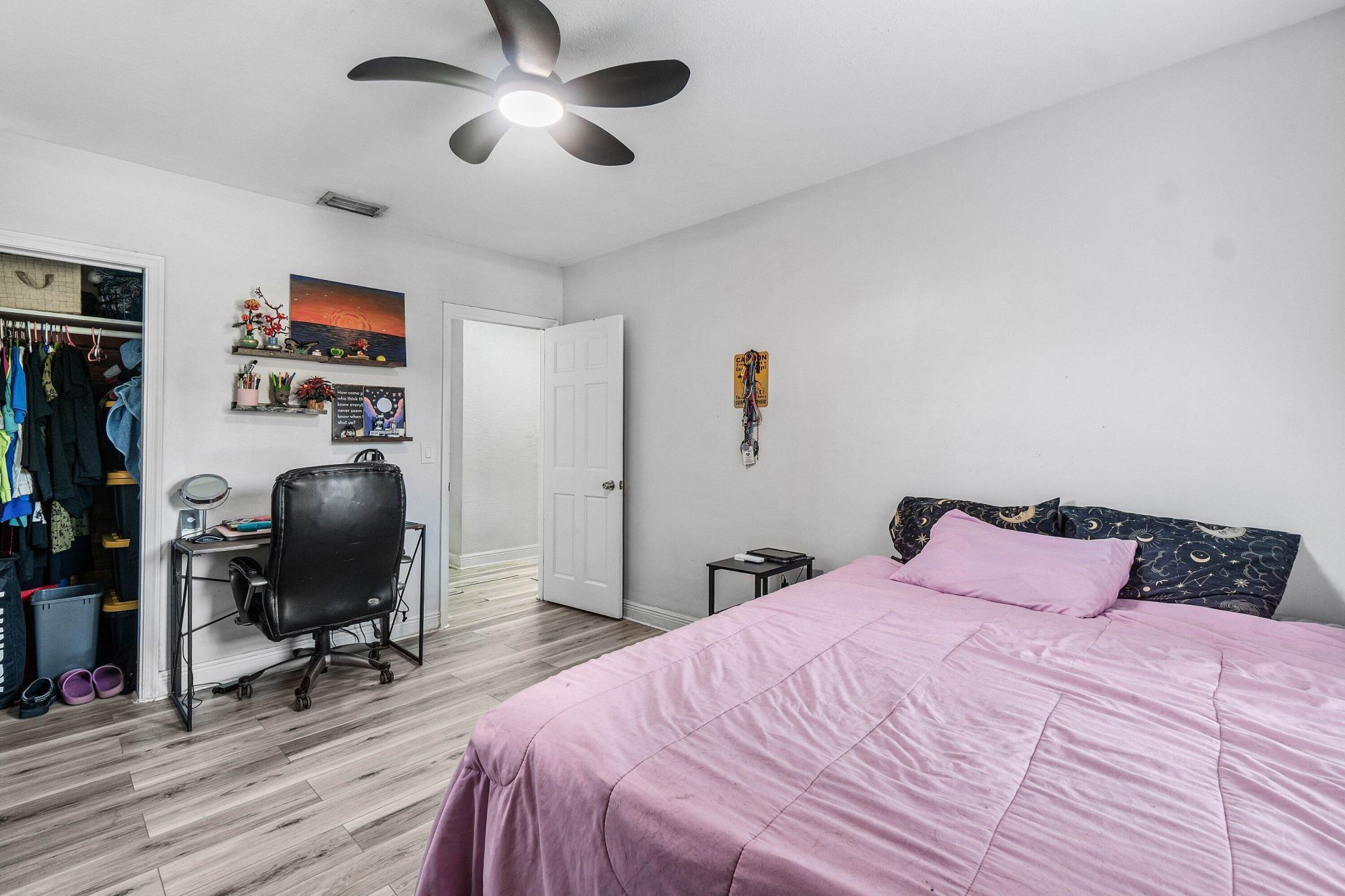 512 36th Street, West Palm Beach, FL 33407 Photo