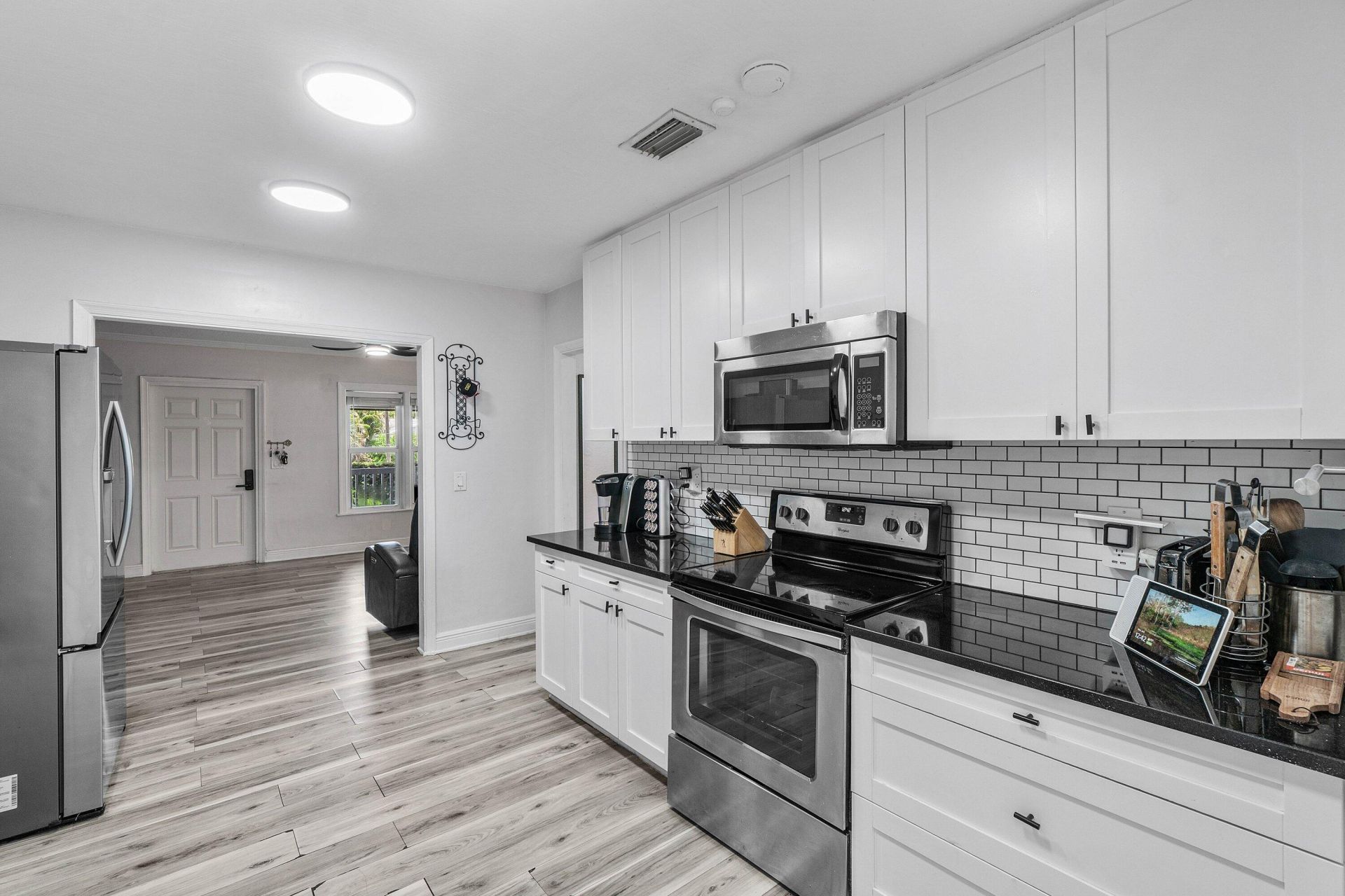 512 36th Street, West Palm Beach, FL 33407 Photo