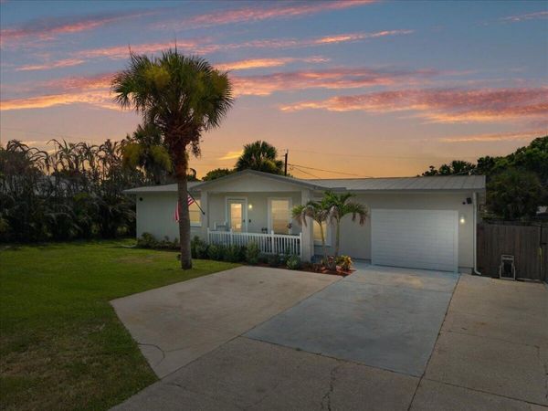 305 17th Avenue, Vero Beach, FL 32962
