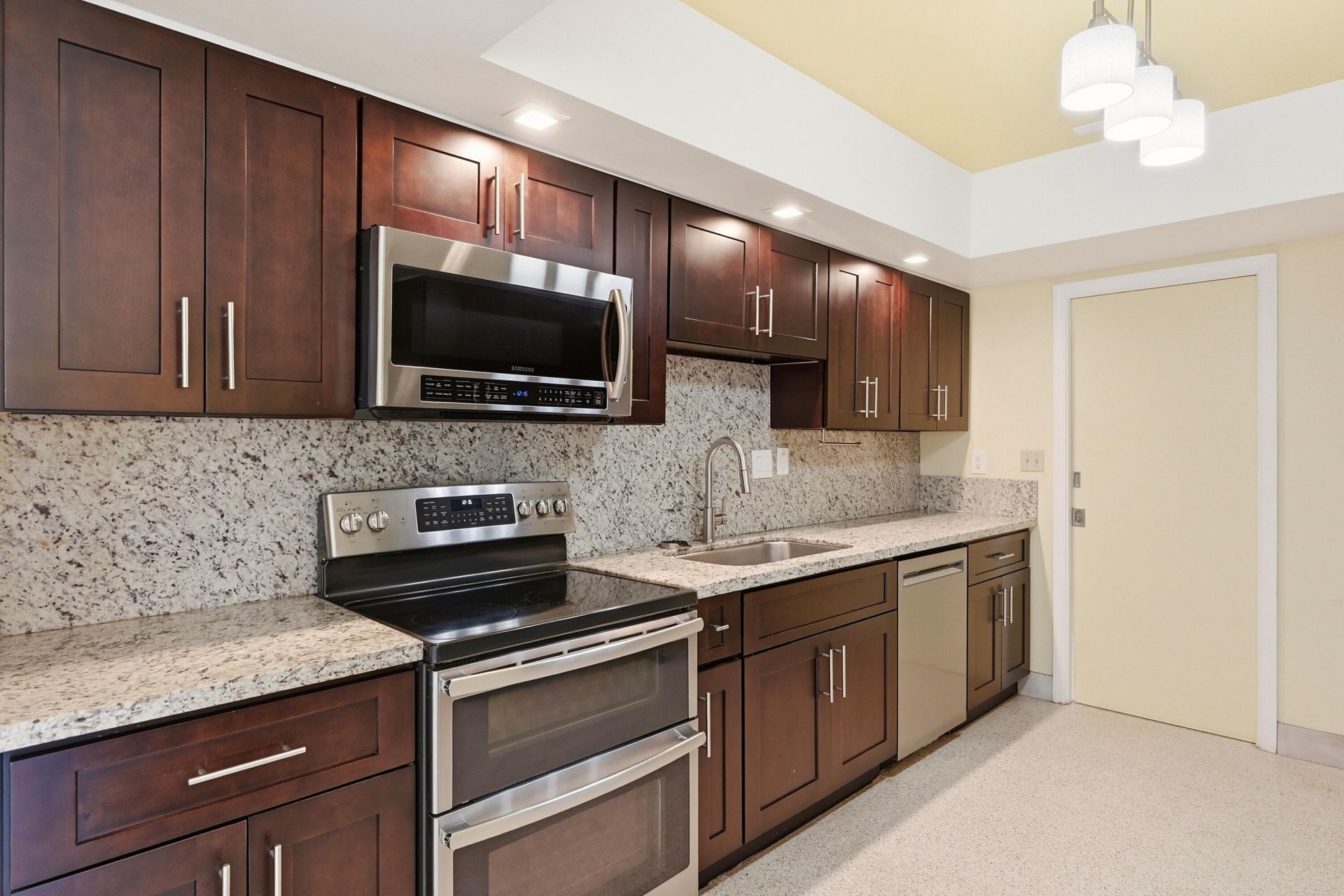 200 NE 28th Terrace, Boca Raton, FL 33431 Photo