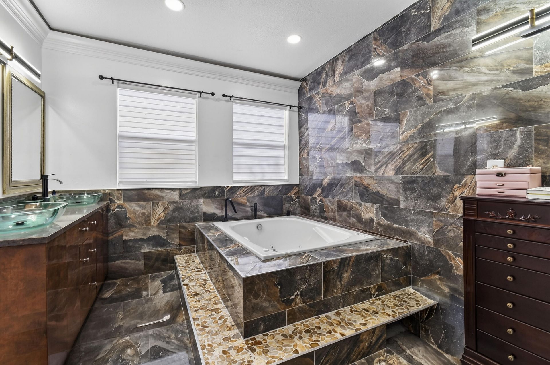 700 Cresta Circle, West Palm Beach, FL 33413 Photo