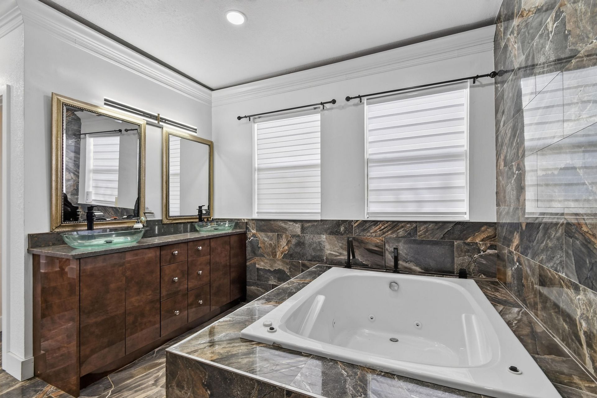 700 Cresta Circle, West Palm Beach, FL 33413 Photo