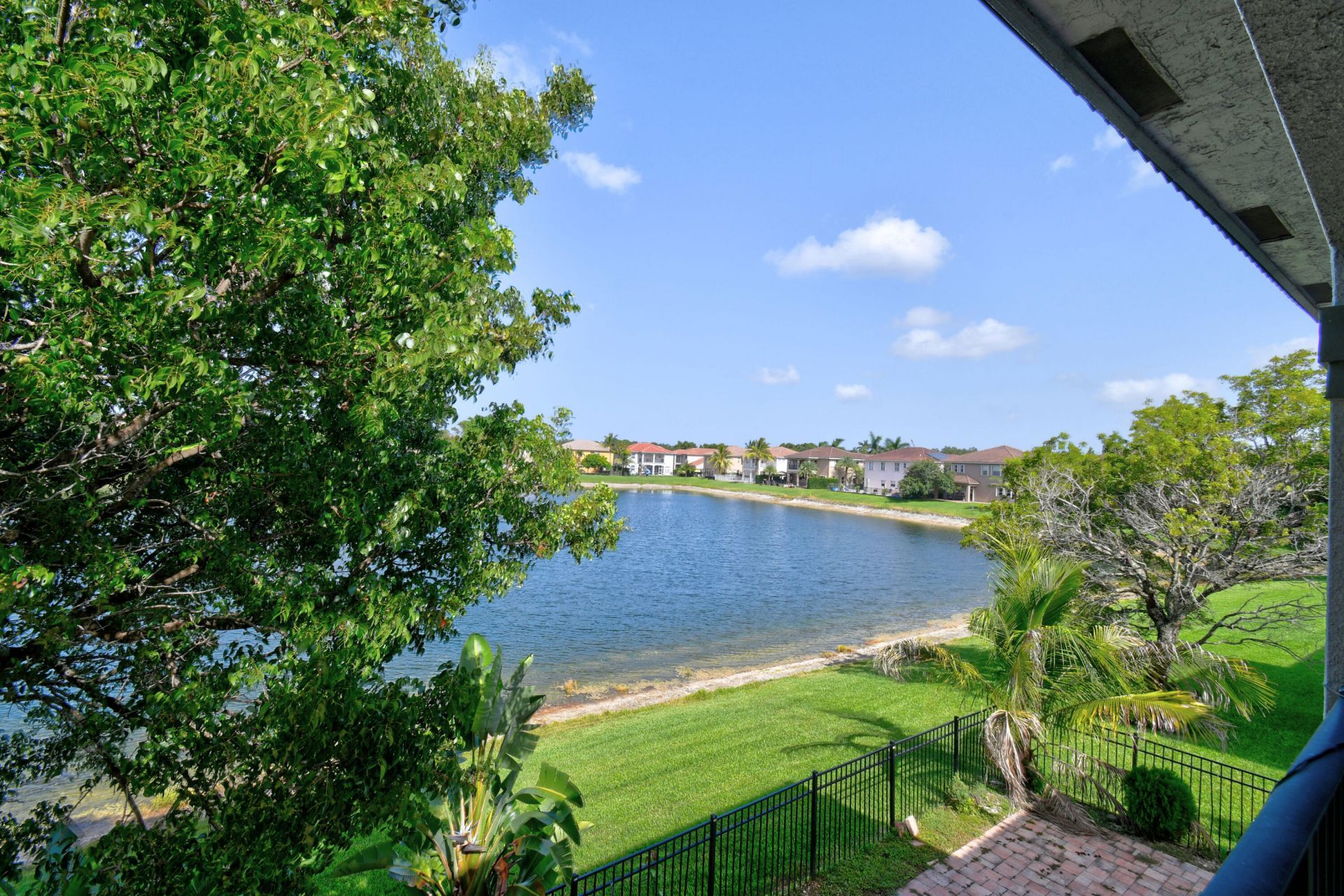 700 Cresta Circle, West Palm Beach, FL 33413 Photo