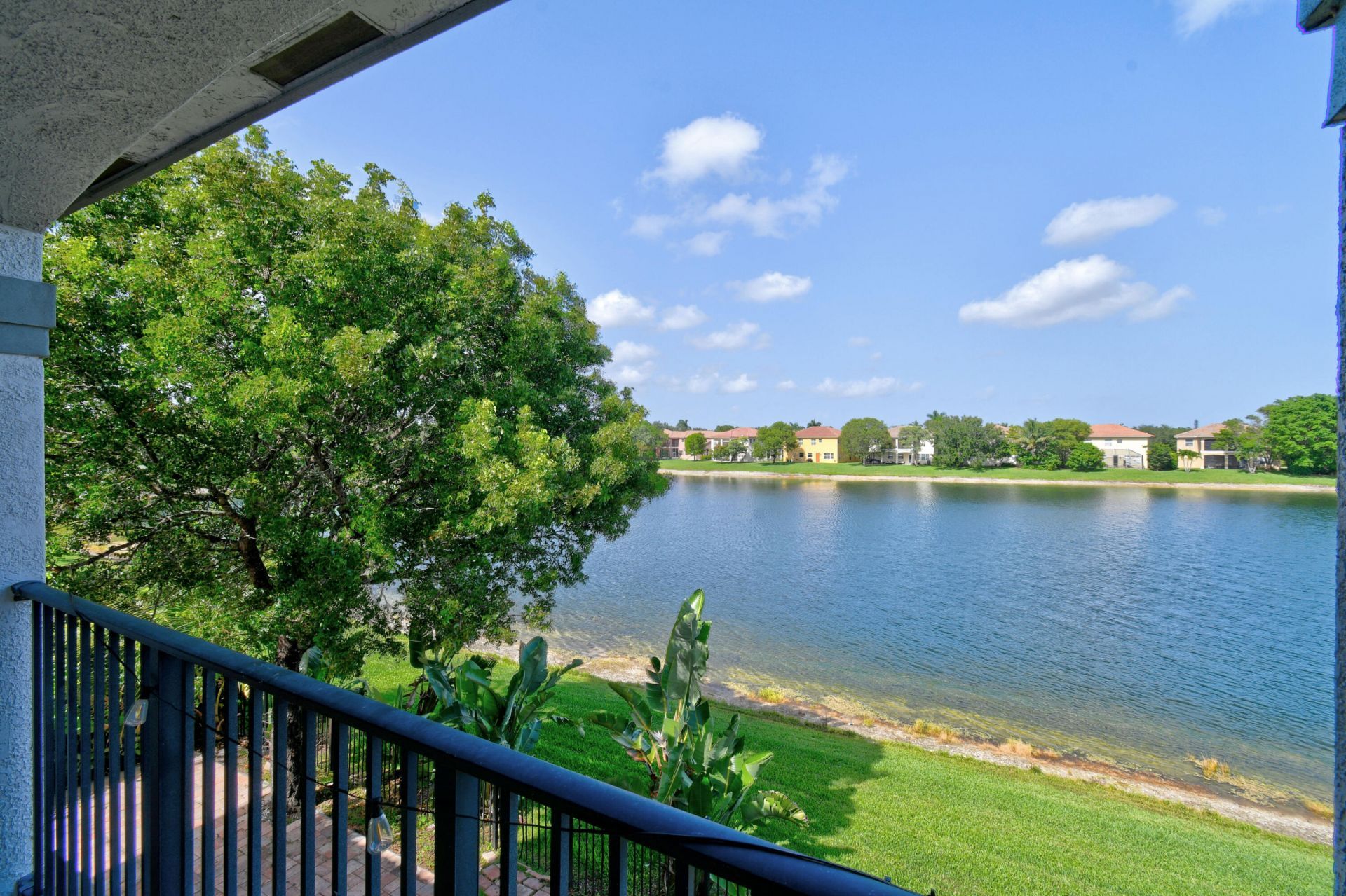 700 Cresta Circle, West Palm Beach, FL 33413 Photo
