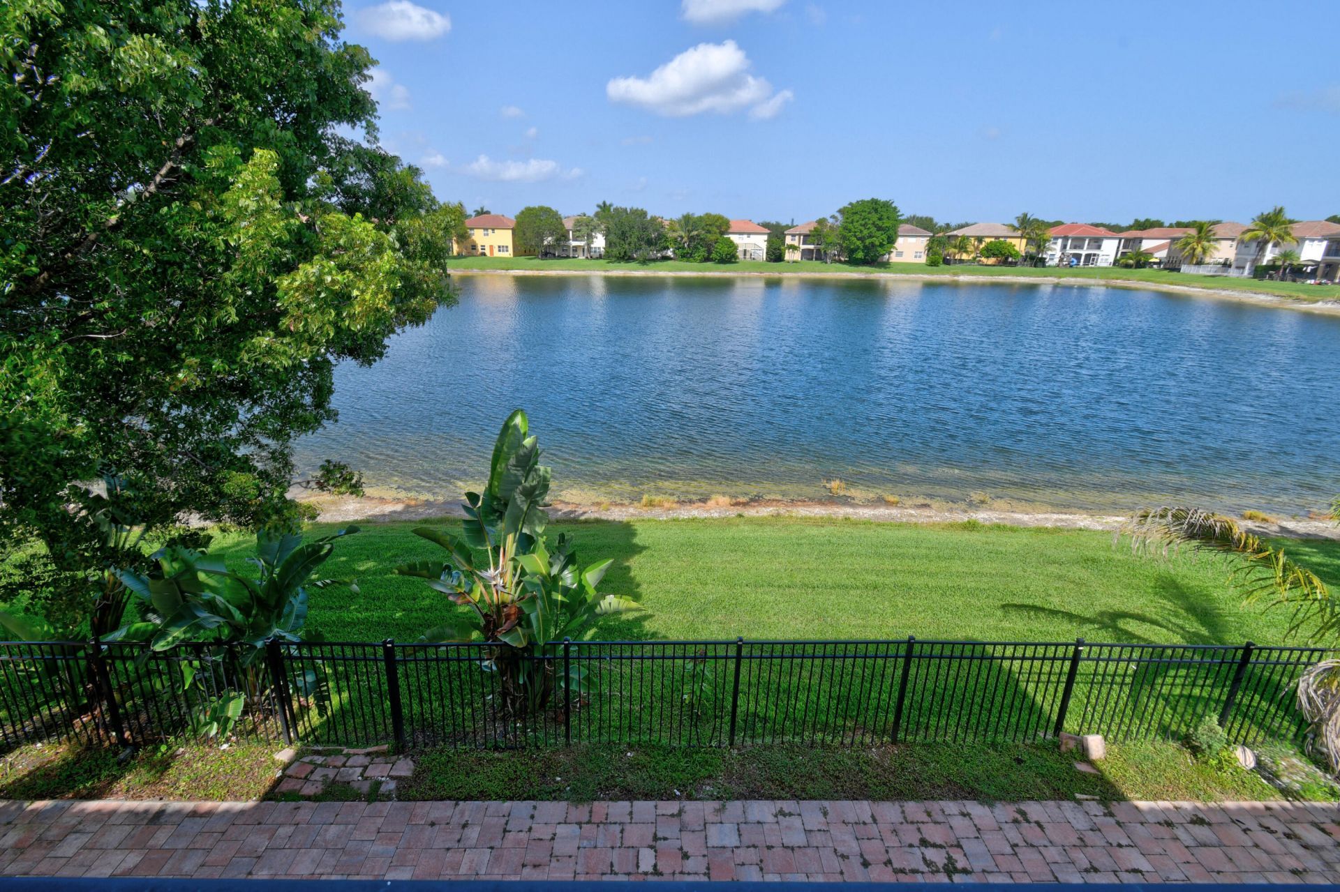 700 Cresta Circle, West Palm Beach, FL 33413 Photo