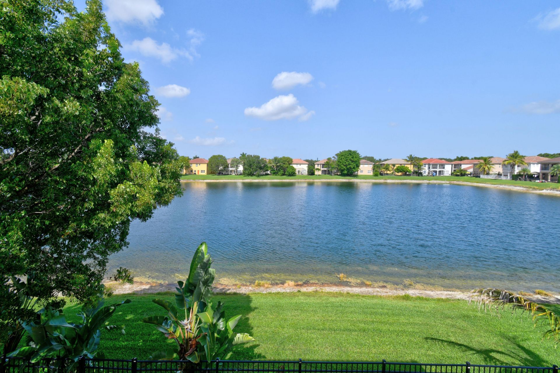 700 Cresta Circle, West Palm Beach, FL 33413 Photo
