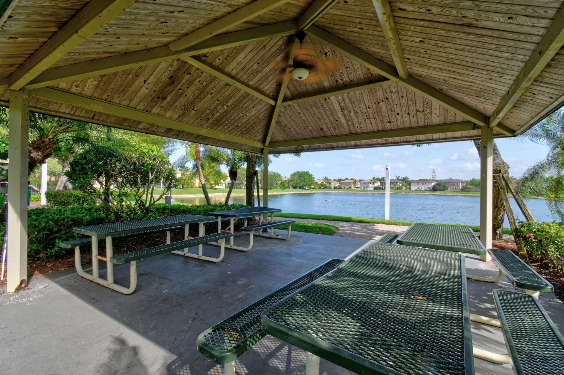 700 Cresta Circle, West Palm Beach, FL 33413 Photo