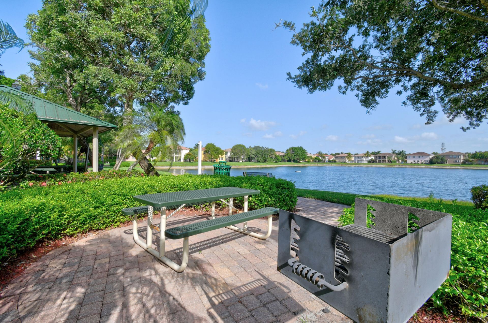 700 Cresta Circle, West Palm Beach, FL 33413 Photo