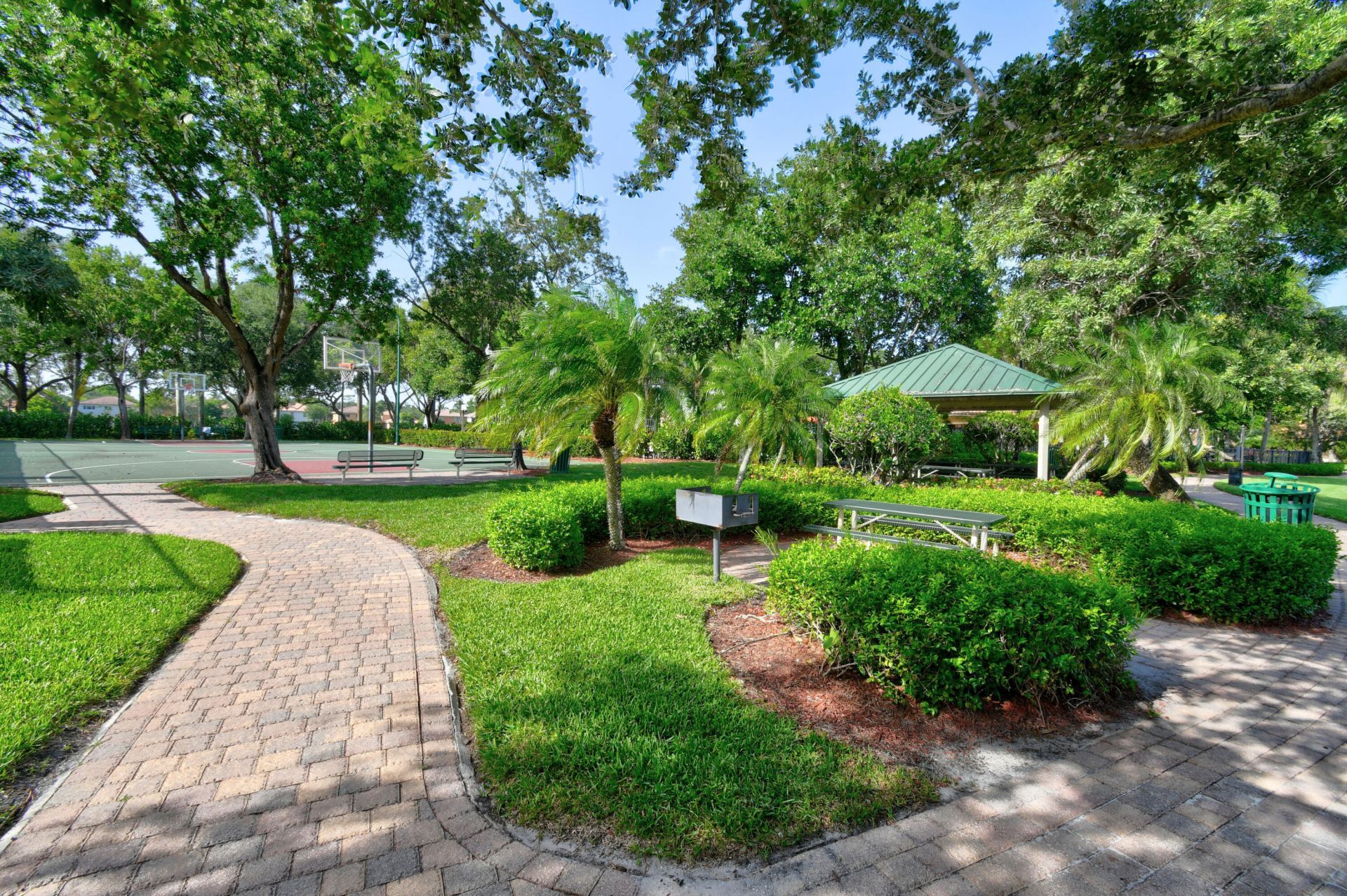 700 Cresta Circle, West Palm Beach, FL 33413 Photo
