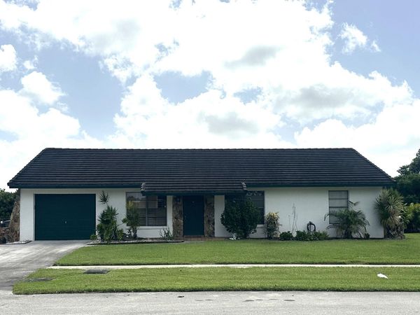 8213 Rose Marie Avenue W, Boynton Beach, FL 33472