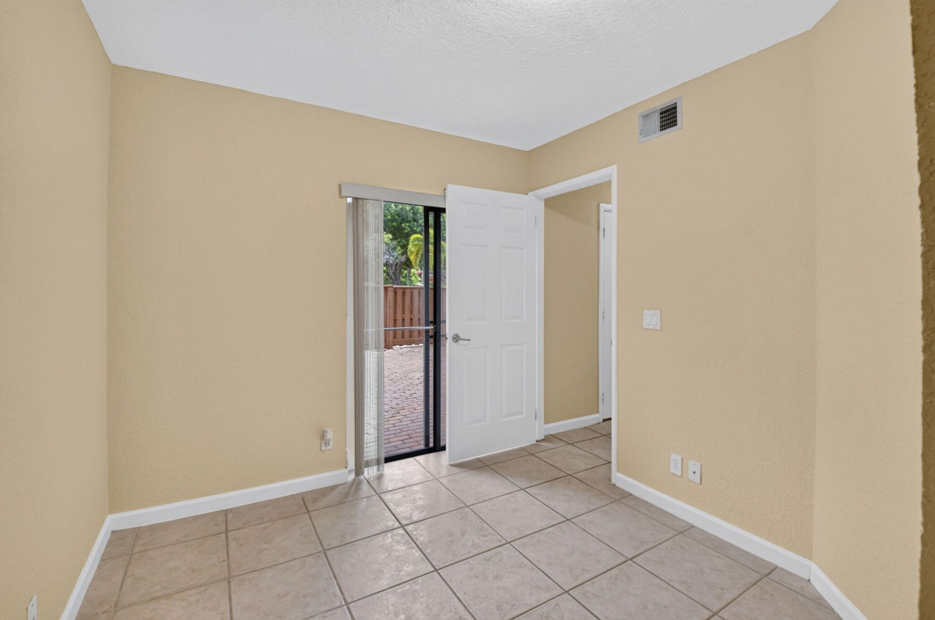 8230 Severn Drive, Unit A, Boca Raton, FL 33433 Photo